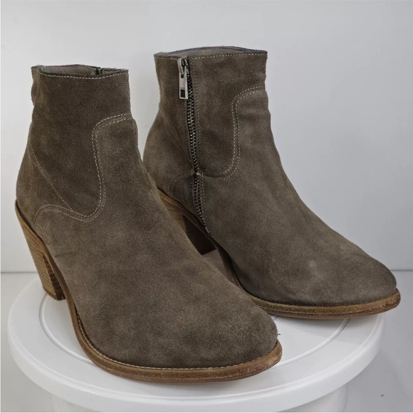 ALL SAINTS, Women’s Taupe Suede Side Zip Ankle Heeled Bootie. Size 38 (8). EUC - Picture 4 of 11